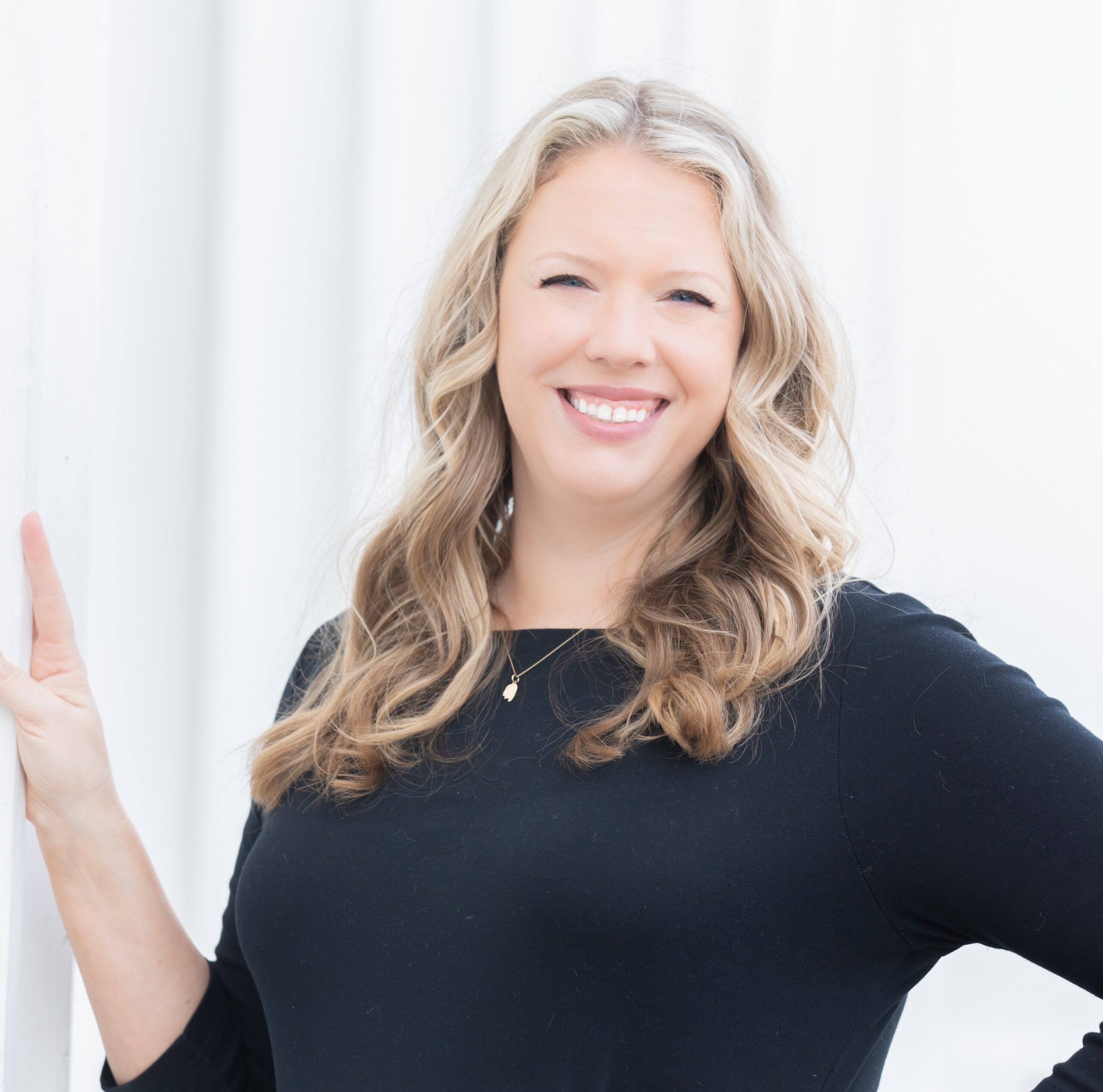 Headshot of Keri Hallford, Archivist